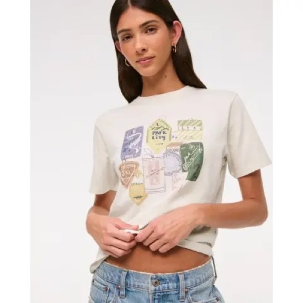 Abercrombie & Fitch Slightly Cropped Graphic Tee